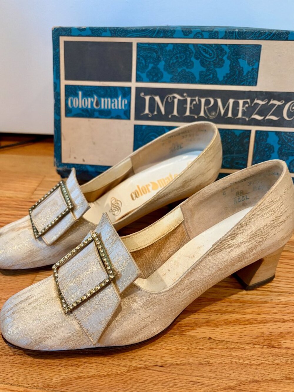 Vintage 1960s Color Mate Intermezzo Rhinestone Heels 8B